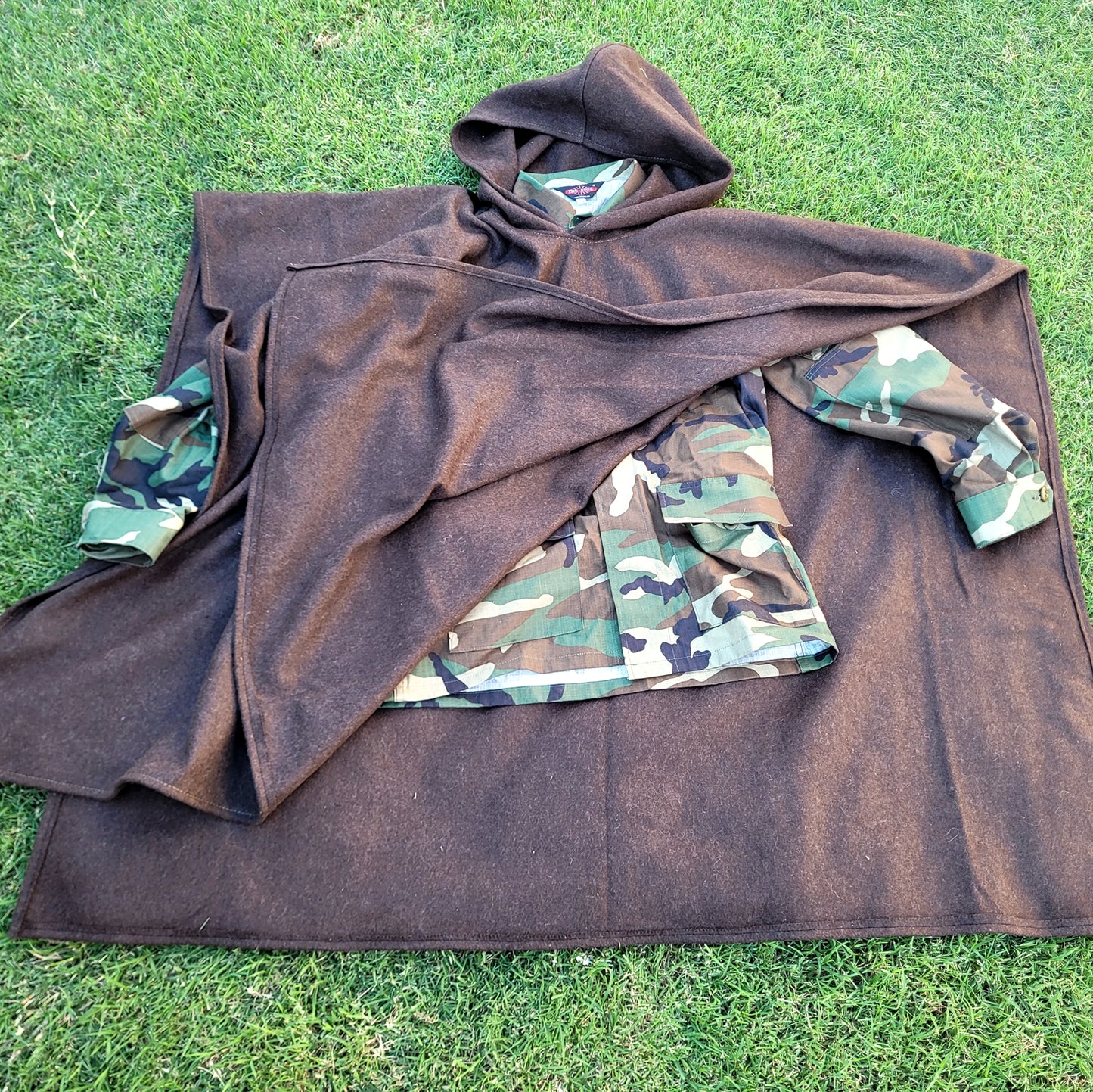 Scavenger Poncho V2.0 (Pre-sale)