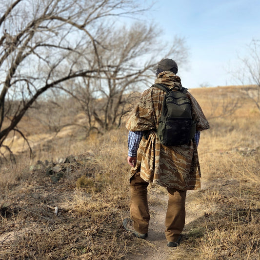 The GUERRILLA Poncho in Desert Tigerstripe